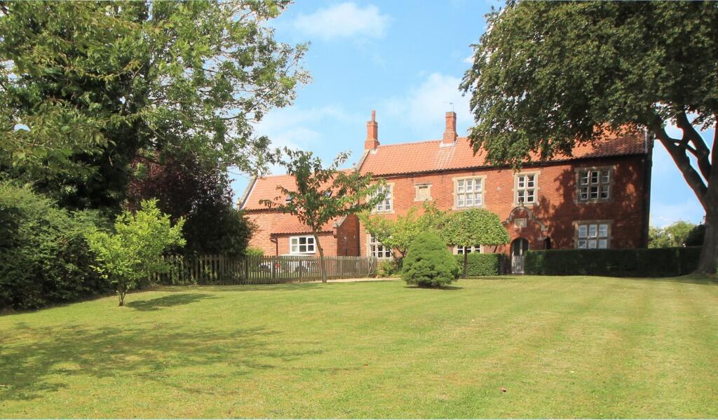Main image of property: High Road, Manthorpe, NG31