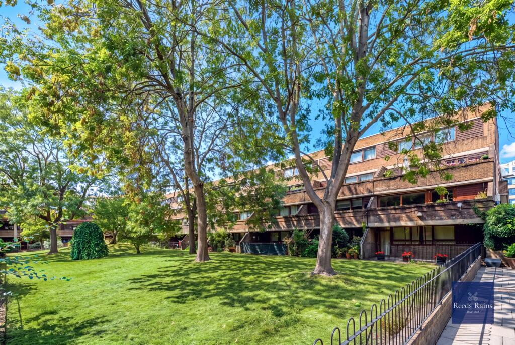 Main image of property: Mead Row, London, SE1