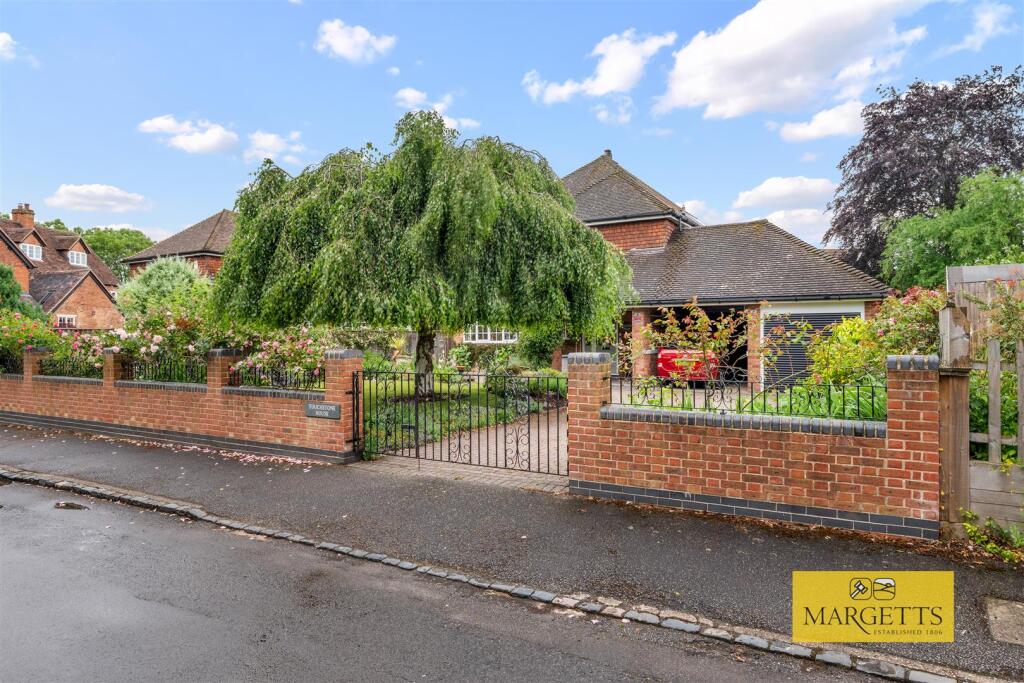 Main image of property: Vicarage Lane, Sherbourne, Warwick