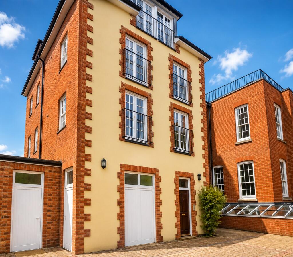 Main image of property: Jewry Street, Winchester, Furnished