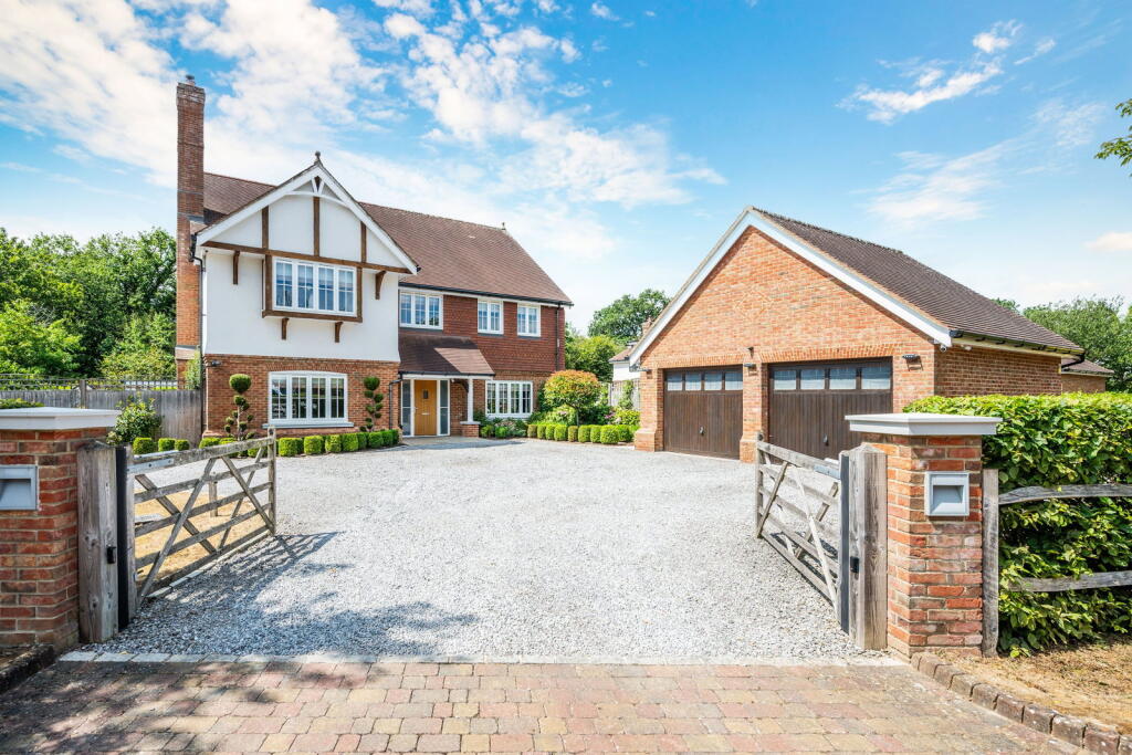 Main image of property: Coppice Vale, Felbridge, East Grinstead, RH19 2SJ