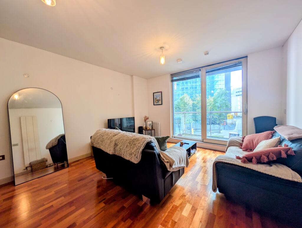 Main image of property: Leftbank, Spinningfields M3