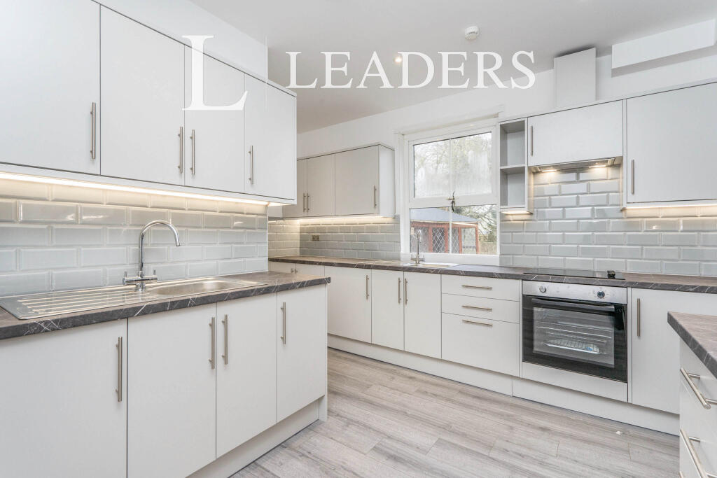 Main image of property: Spurlings Road, PO17