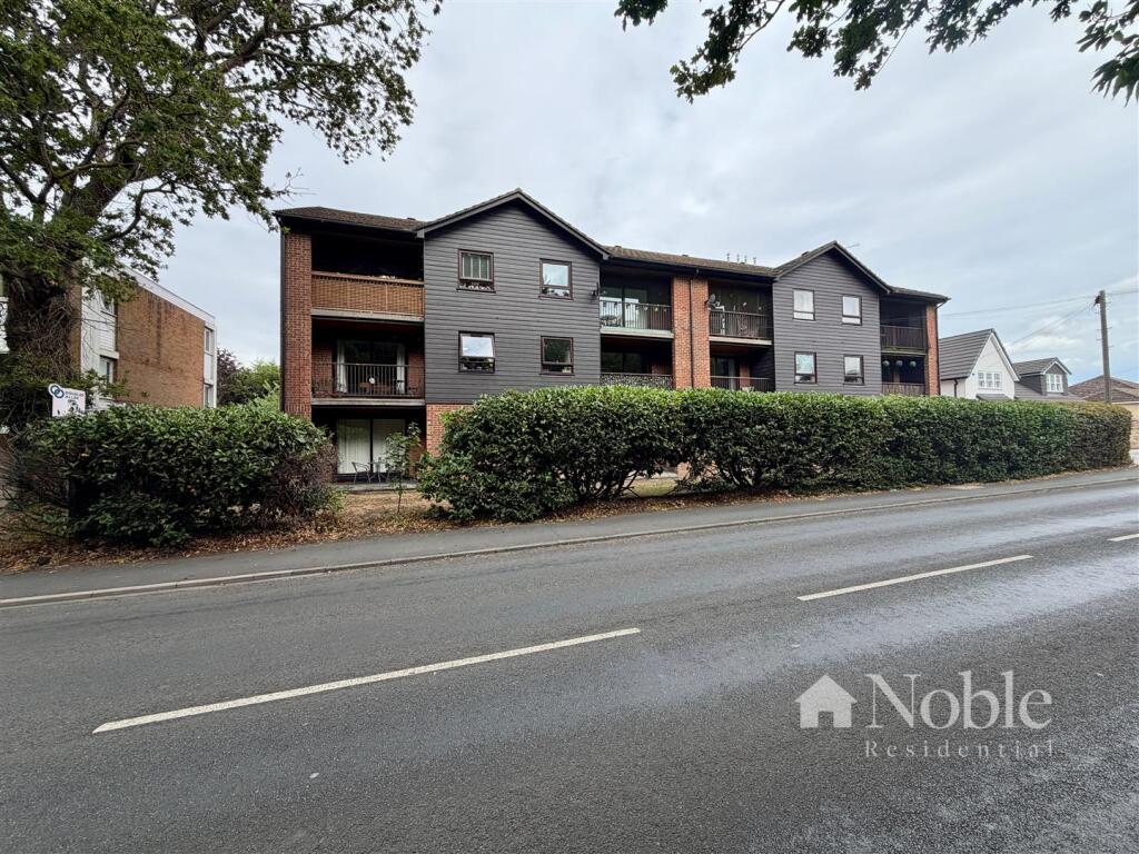 Main image of property: Darlington House, Pilgrims Hatch, Brentwood