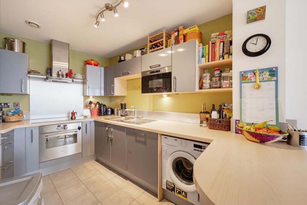 Main image of property: Argento Tower, Mapleton Road, London, SW18