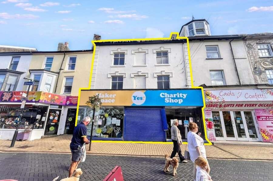 Main image of property: 33 Fore Street, Brixham
