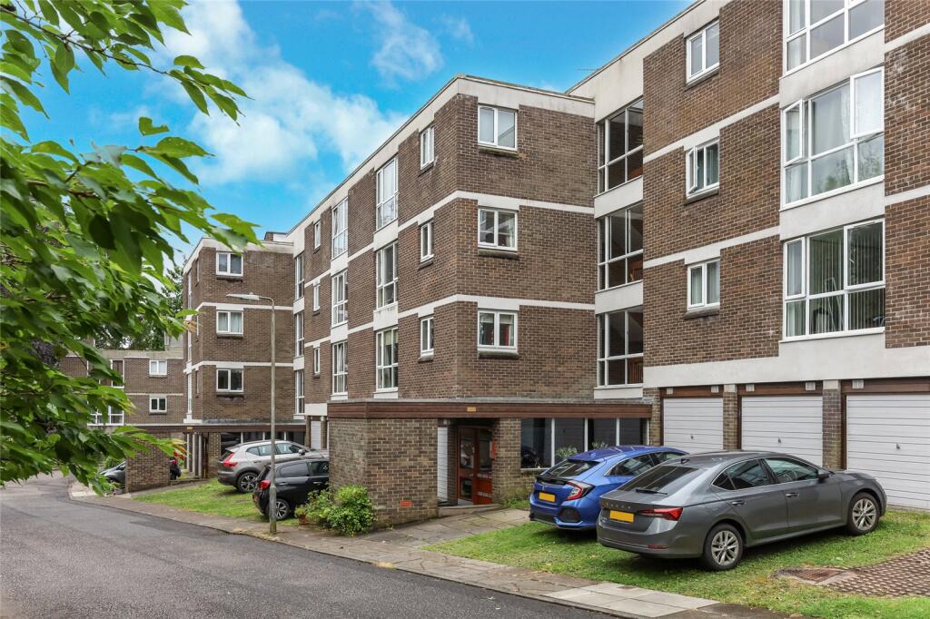 Main image of property: Ladywood Estate, Milngavie, Glasgow, East Dunbartonshire, G62