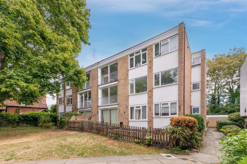 Main image of property: Dunwood Court, Boyn Valley Road, Maidenhead