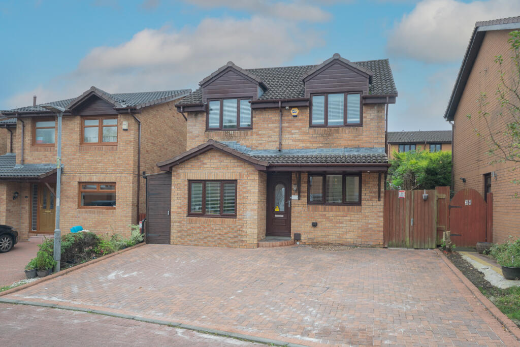 Main image of property: 22 Blantyre Gardens, Blackwood, Cumbernauld, North Lanarkshire