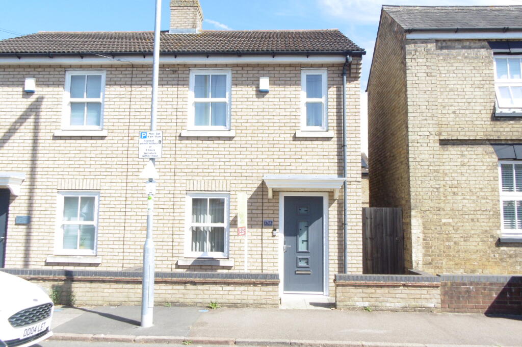 Main image of property: Hitchin Street, Biggleswade, Bedfordshire