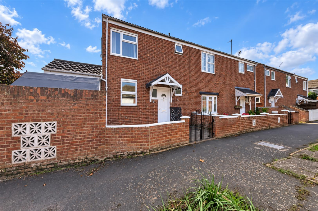 Main image of property: Vincent Close, Newmarket