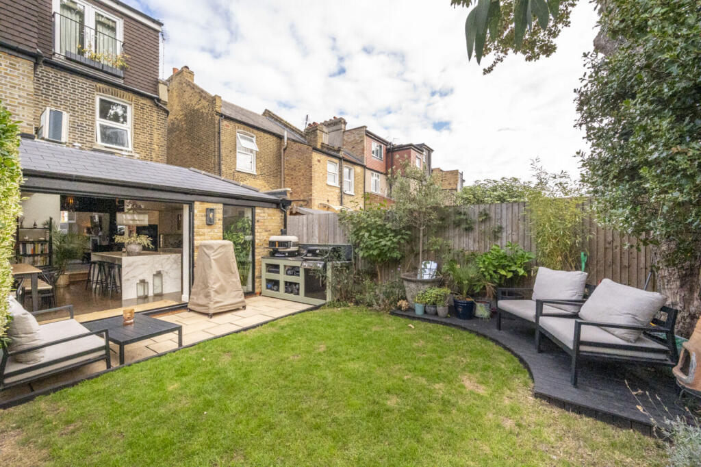 Main image of property: Shrubland Road, Walthamstow, London, E17