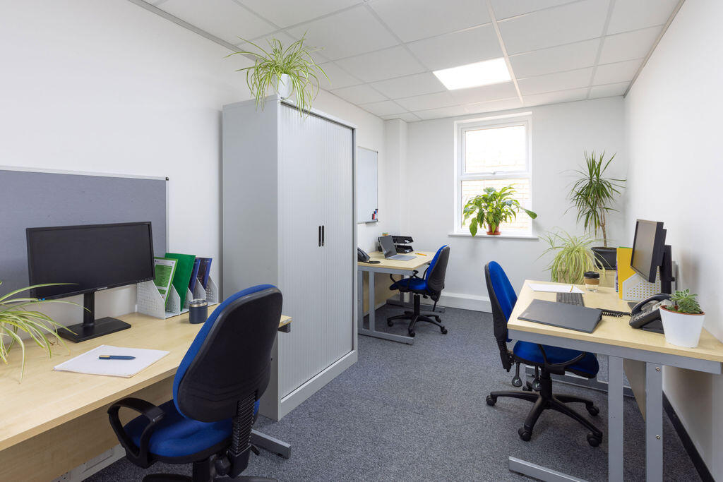 3 Person First Floor Office in Hitchin