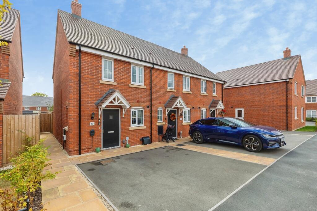 Main image of property: Merryweather Mews, STRATFORD-UPON-AVON, Warwickshire, CV37