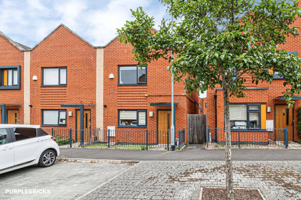 Main image of property: Scanlon Lane, Salford, M5