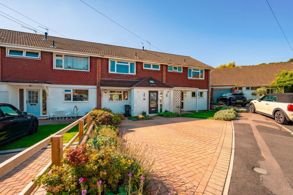 Main image of property: Greenfield Park, Portishead, Bristol, BS20 6RQ