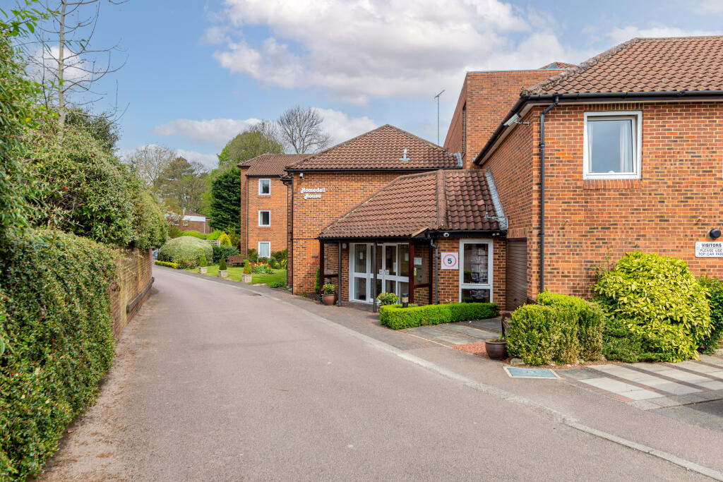 Main image of property: Roundwood Lane, Harpenden, Hertfordshire, AL5