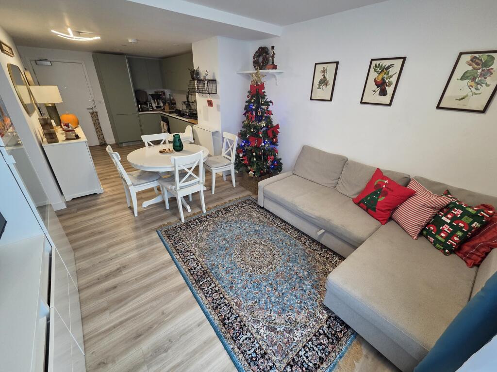 Main image of property: Calibra Court, Kimpton Road, LU2