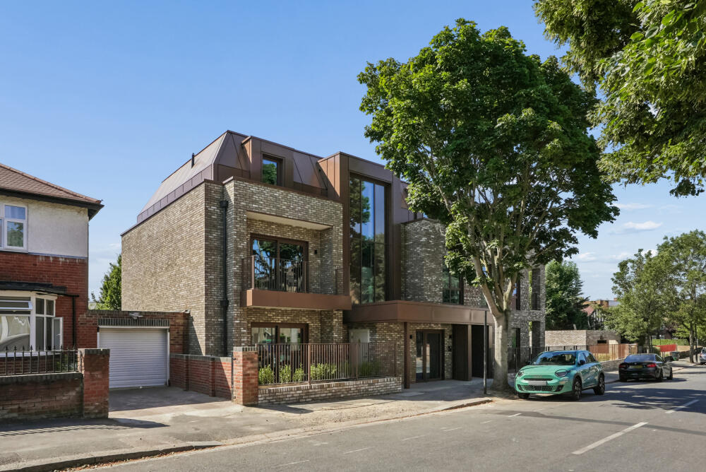 Main image of property: Lynton Road, Acton, Ealing