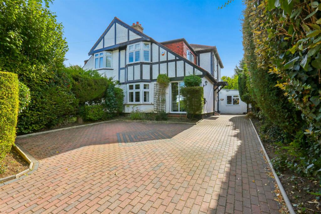 Main image of property: Ingleby Way, Wallington