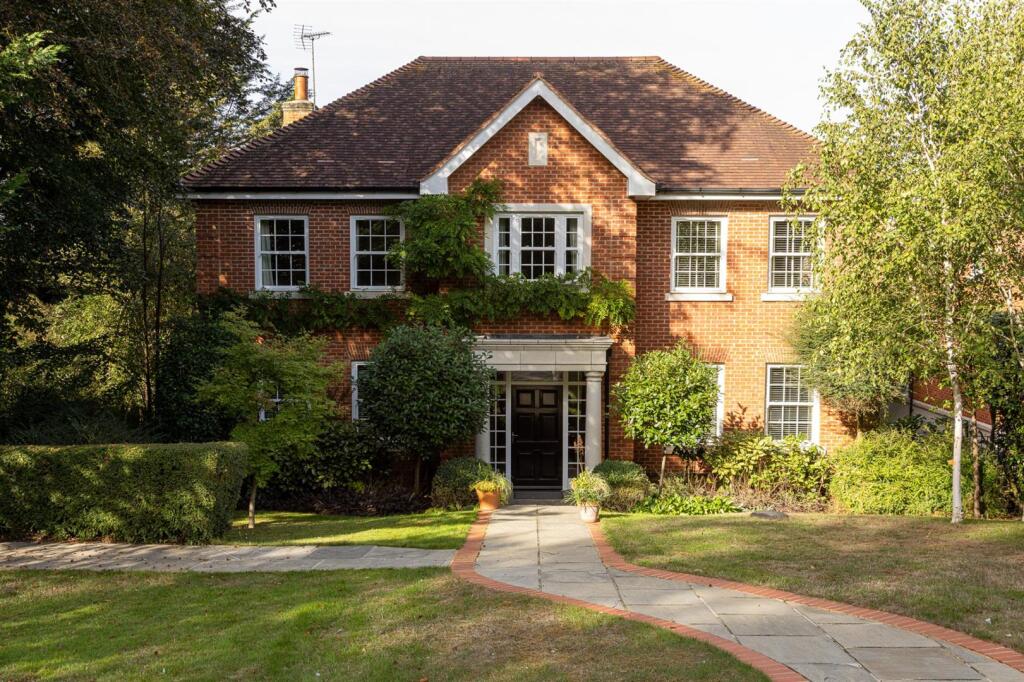Main image of property: Walpole Avenue, Chipstead