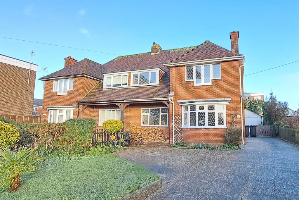 Main image of property: Ashley Road New Milton BH25 6AZ