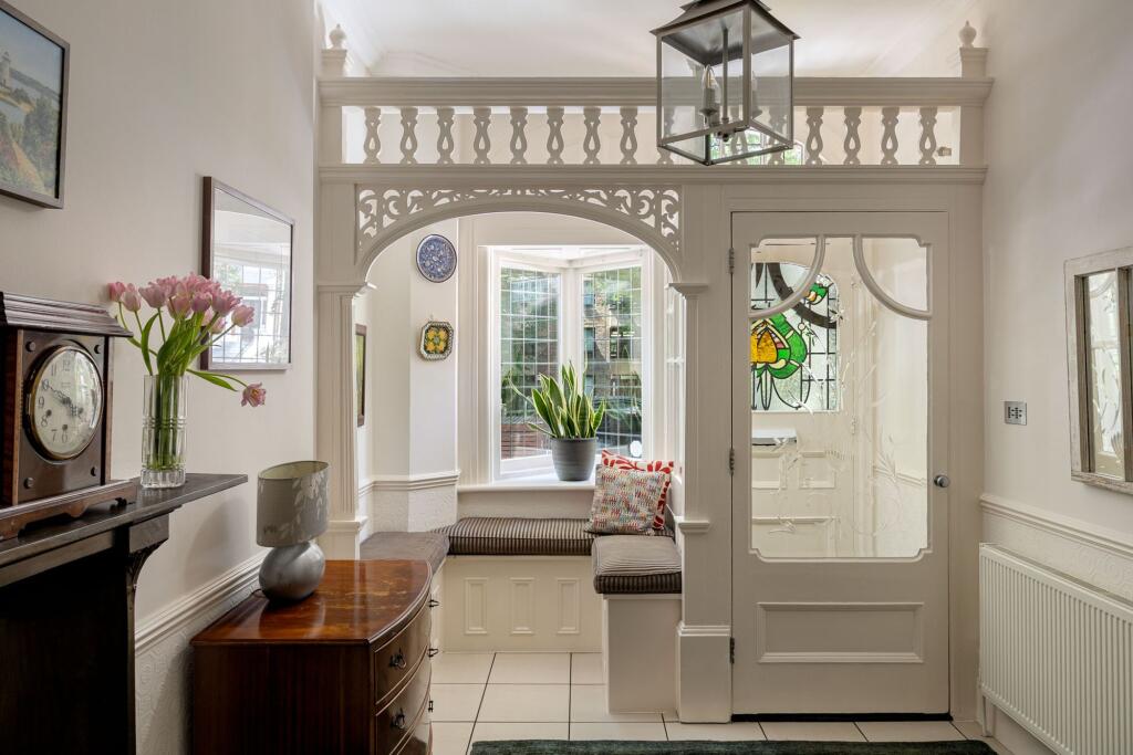 Main image of property: Belsize Avenue, London, NW3