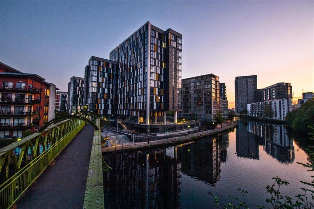 Main image of property: Downtown, M5