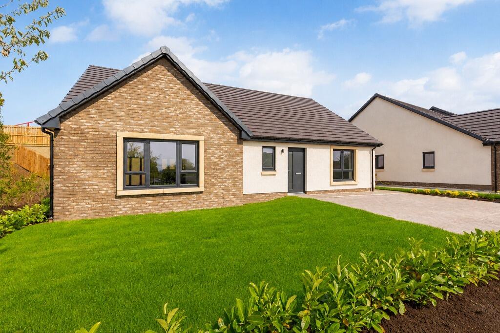 Main image of property: 15 Linen Lea,  Leburn Square, Auchtermuchty, Fife, KY14