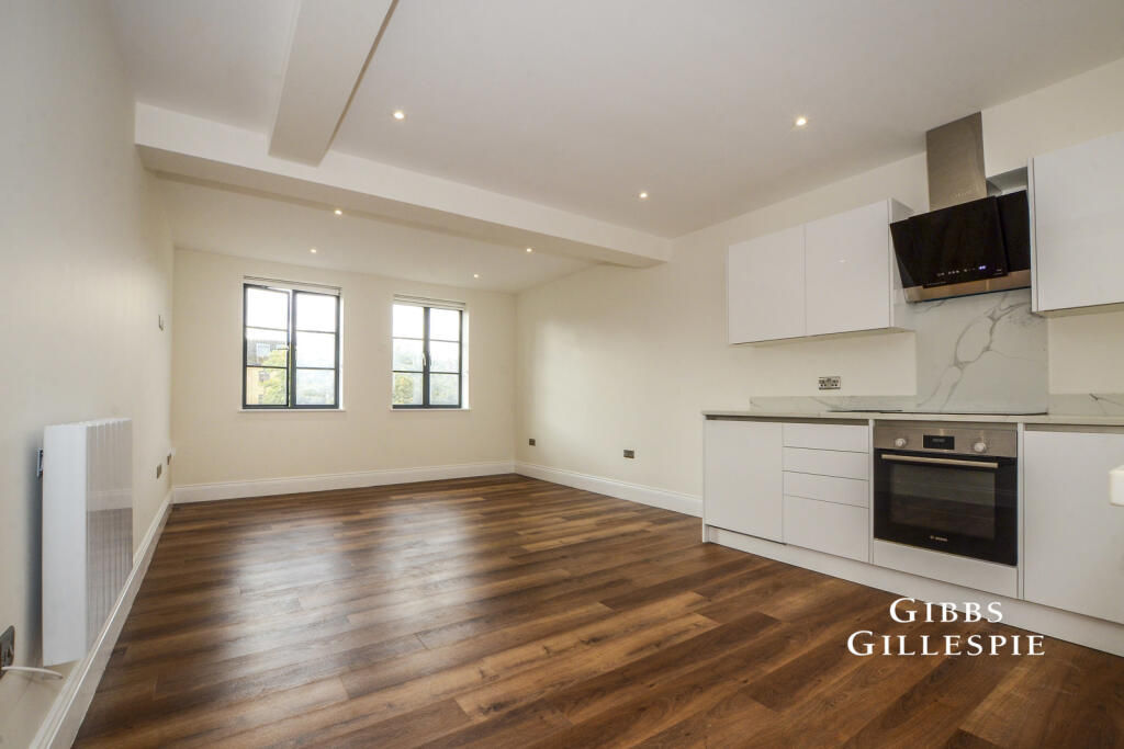 Main image of property: High Street, Rickmansworth, Hertfordshire, WD3