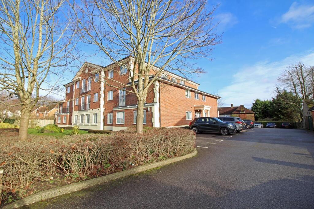 Main image of property: 133 Limpsfield Road, South Croydon