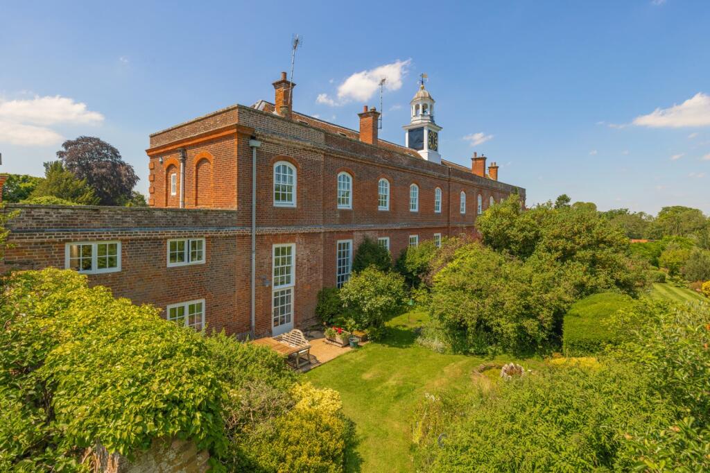Main image of property: Shortgrove, Newport, Saffron Walden, Essex, CB11