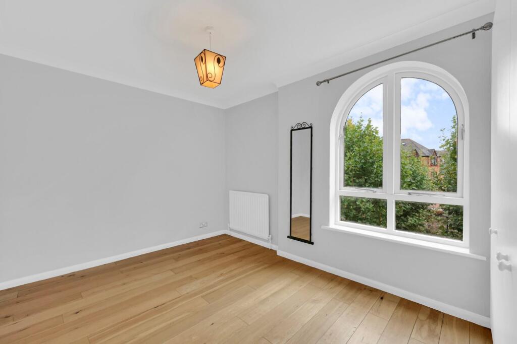 Main image of property: Welland Mews, London, E1W