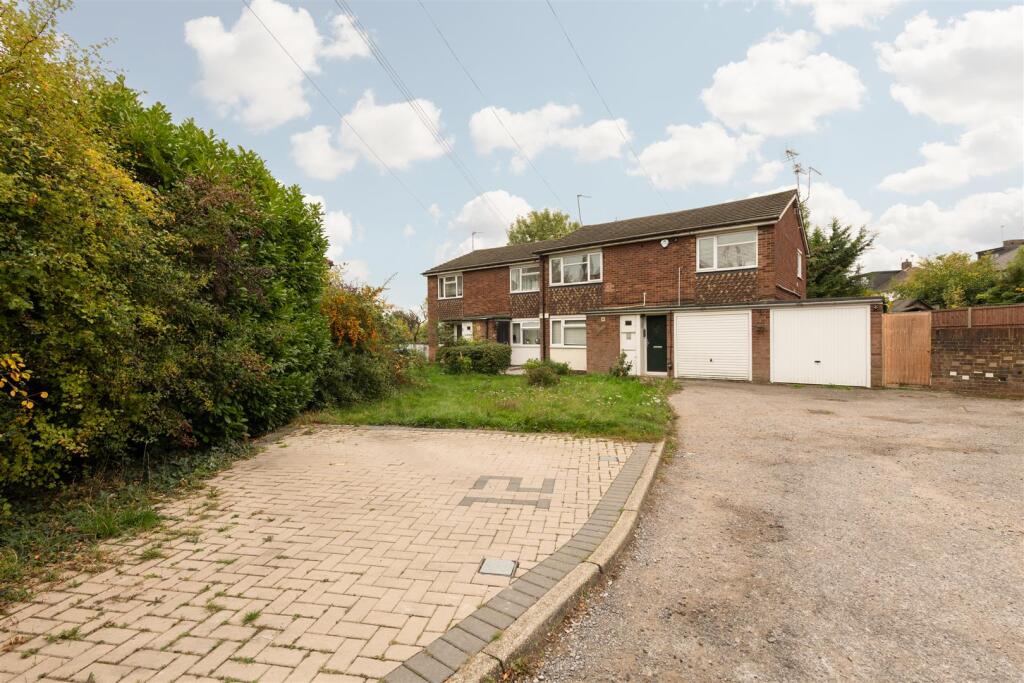 Main image of property: Grosvenor Court, London, N14