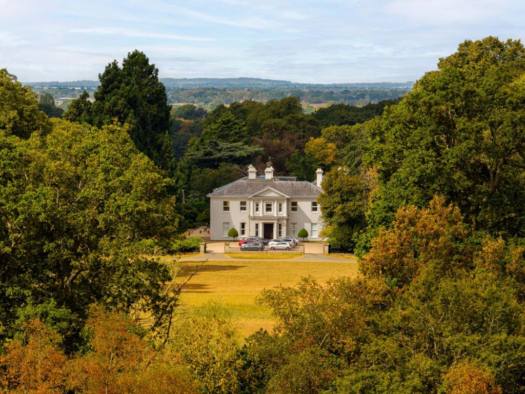Main image of property: Meriden Road, Berkswell, CV7