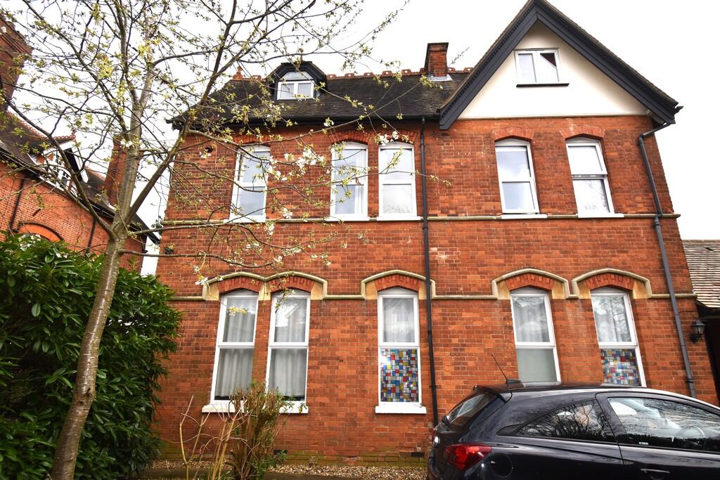 Main image of property: Flat 10, 7 Boyn Hill Avenue