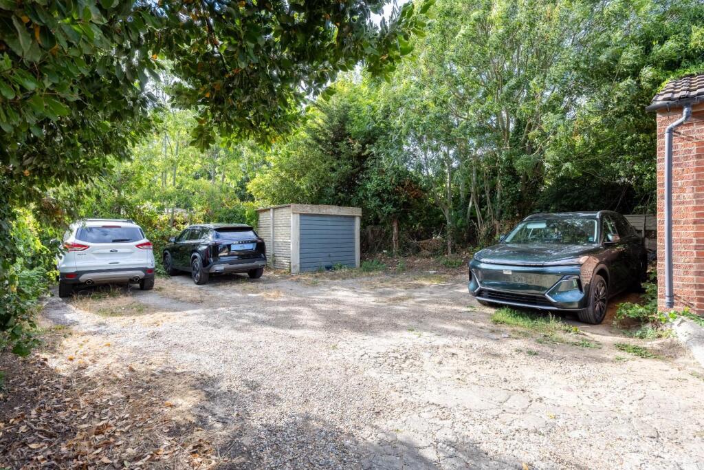Main image of property: First Avenue, Westcliff-on-Sea
