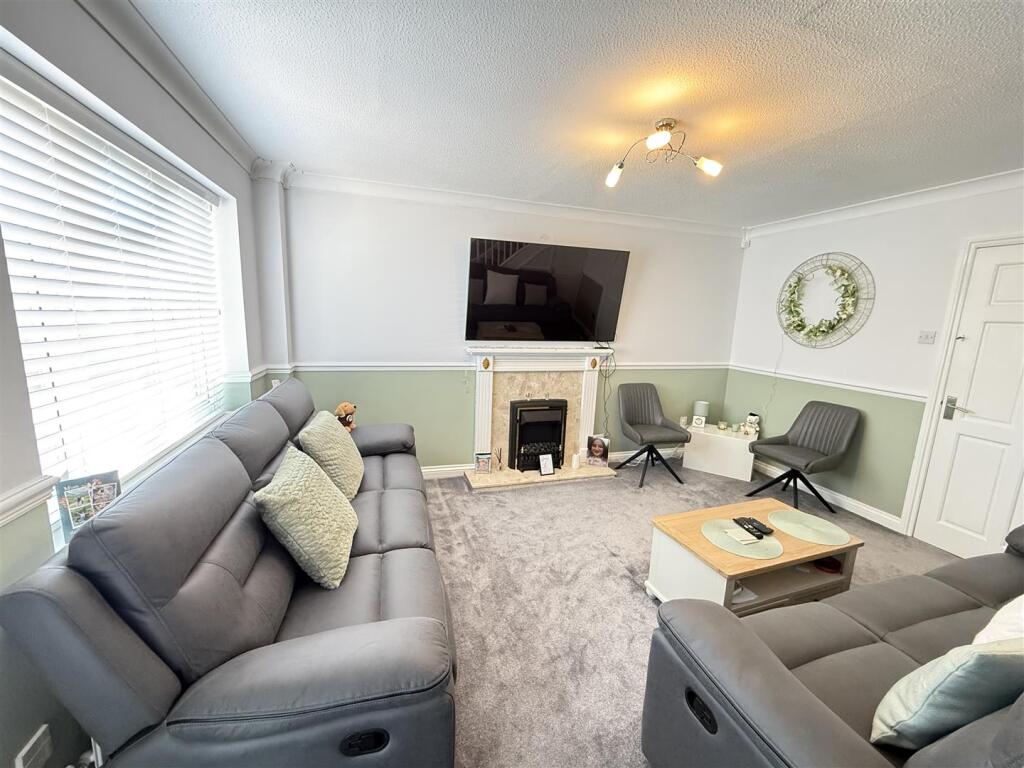 Main image of property: Woodrush Drive, Hollywood, Birmingham