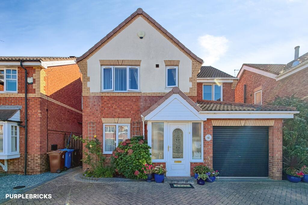 Main image of property: Alwoodley Close, Hull, HU8