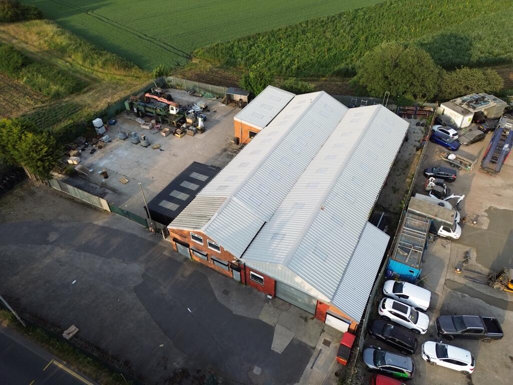 Main image of property: Former Dixons Automotives, Wakefield Road, Rothwell, Leeds, West Yorkshire, LS26 0SB