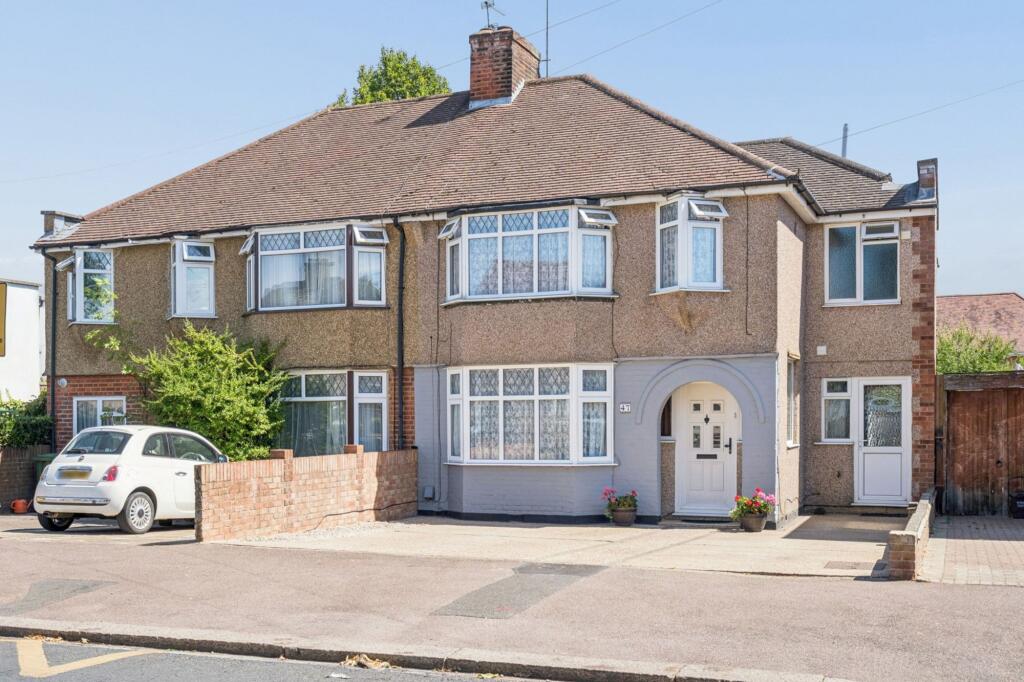 Main image of property: Knutsford Avenue, Watford, WD24