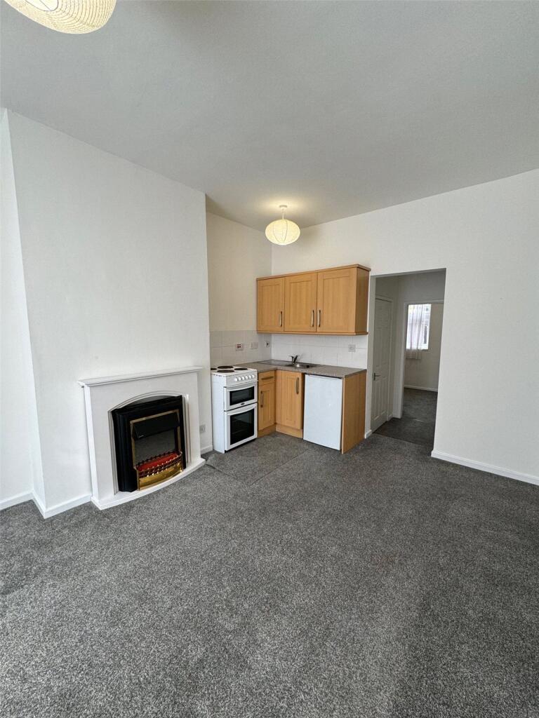 Main image of property: Pershore Road, Birmingham, B29