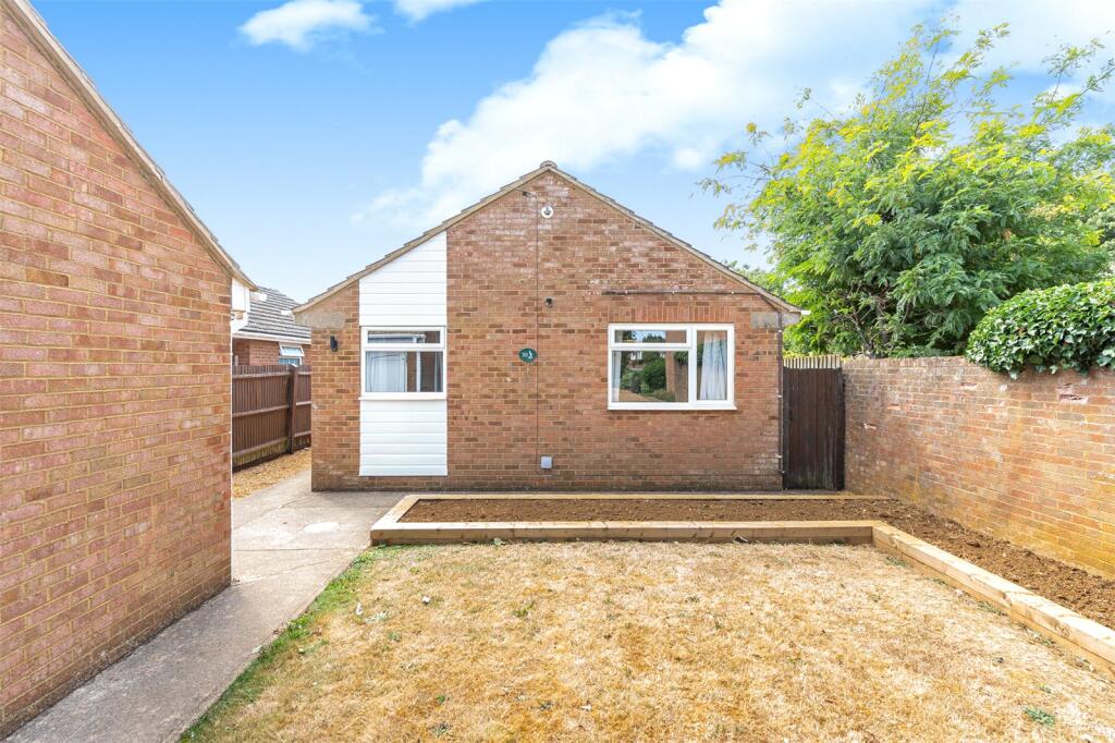 Main image of property: Sycamore Drive, Banbury, Oxfordshire, OX16