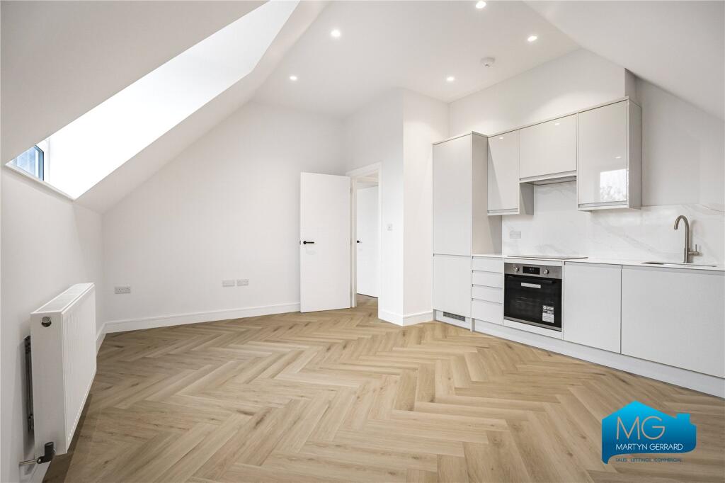 Main image of property: Gruneisen Road, London, N3