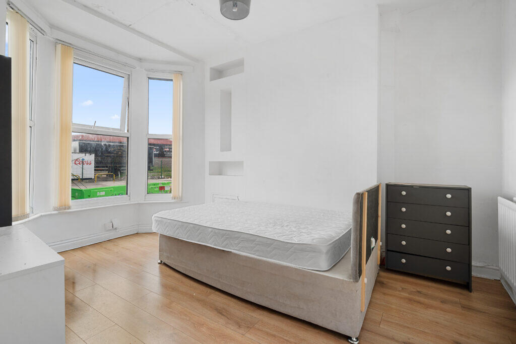 Main image of property: 100 Belmont Road, Liverpool, L6 5BJ