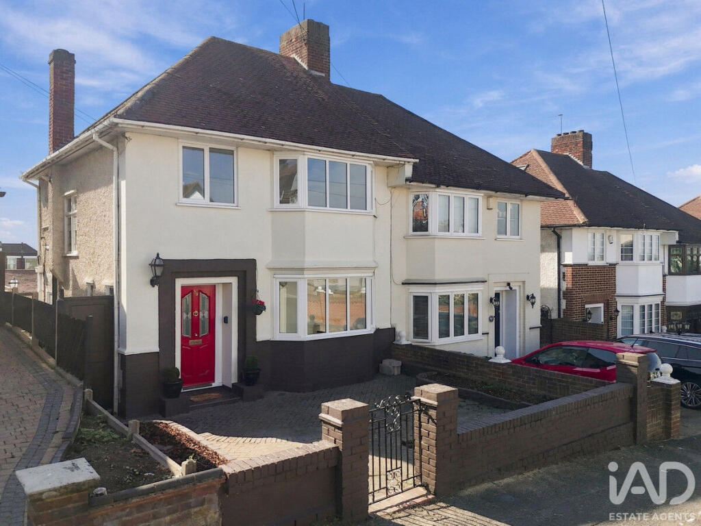 Main image of property: Priory Avenue, London, E4
