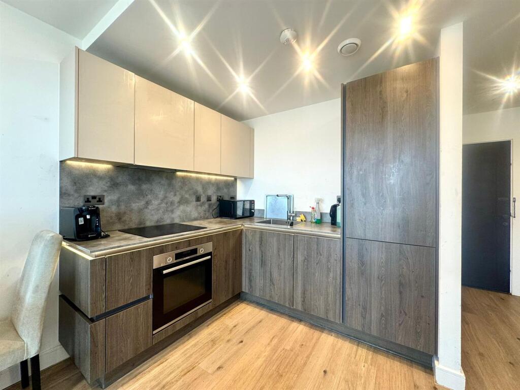 Main image of property: 61 Shadwell Street, Birmingham