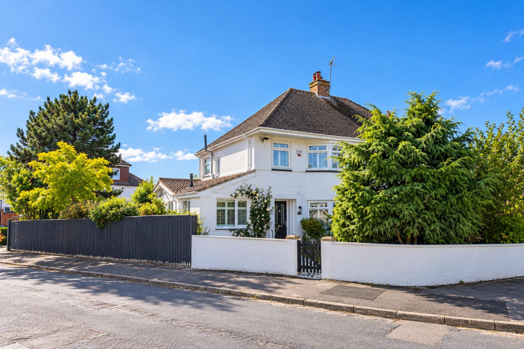 Main image of property: Cwm Barry Way, Barry