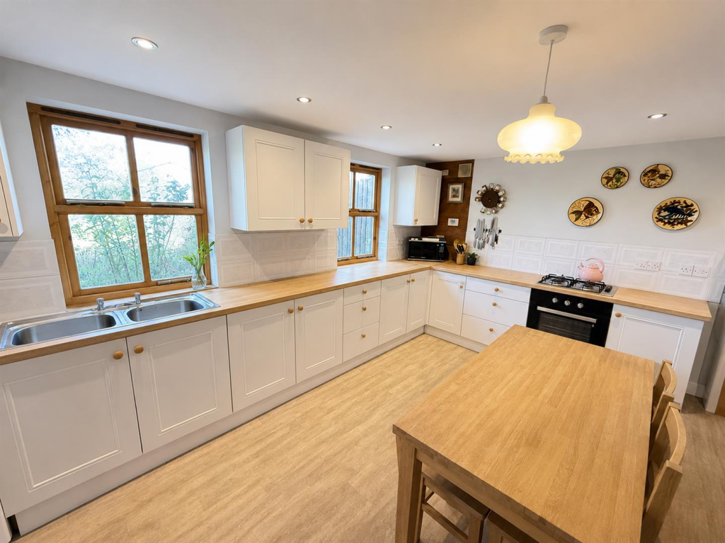 Main image of property: Llanddewi Brefi, Tregaron