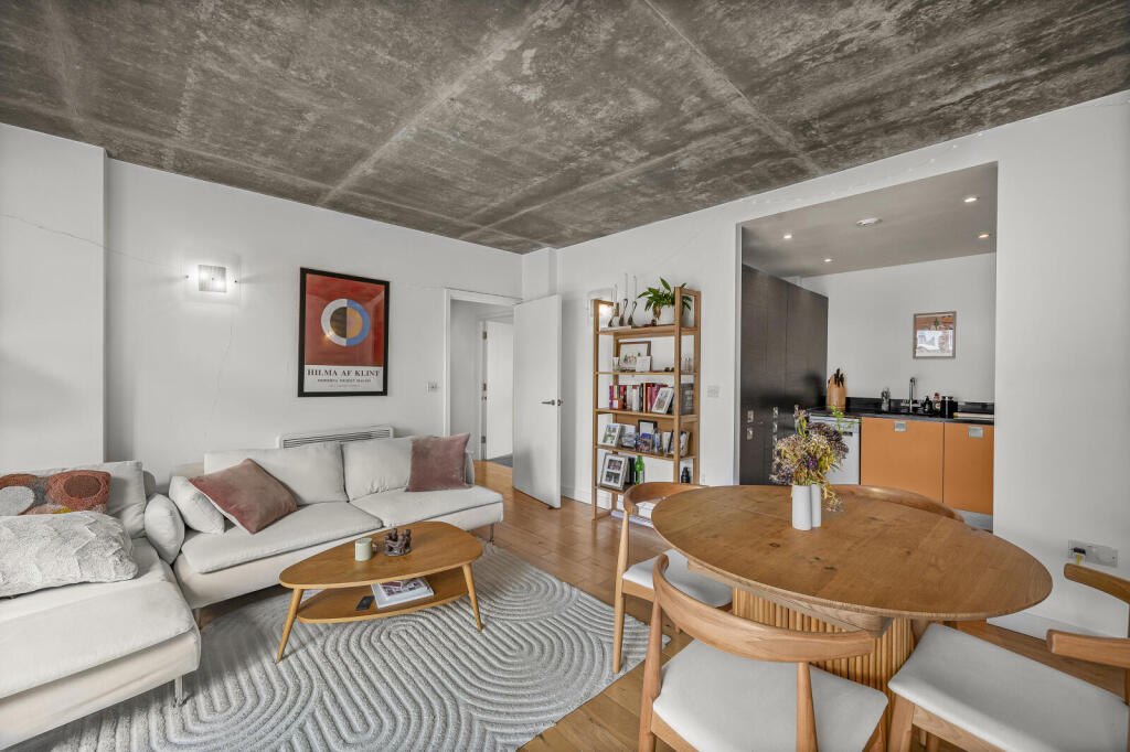 Main image of property: Coleman Fields, Islington, London, N1 7AD